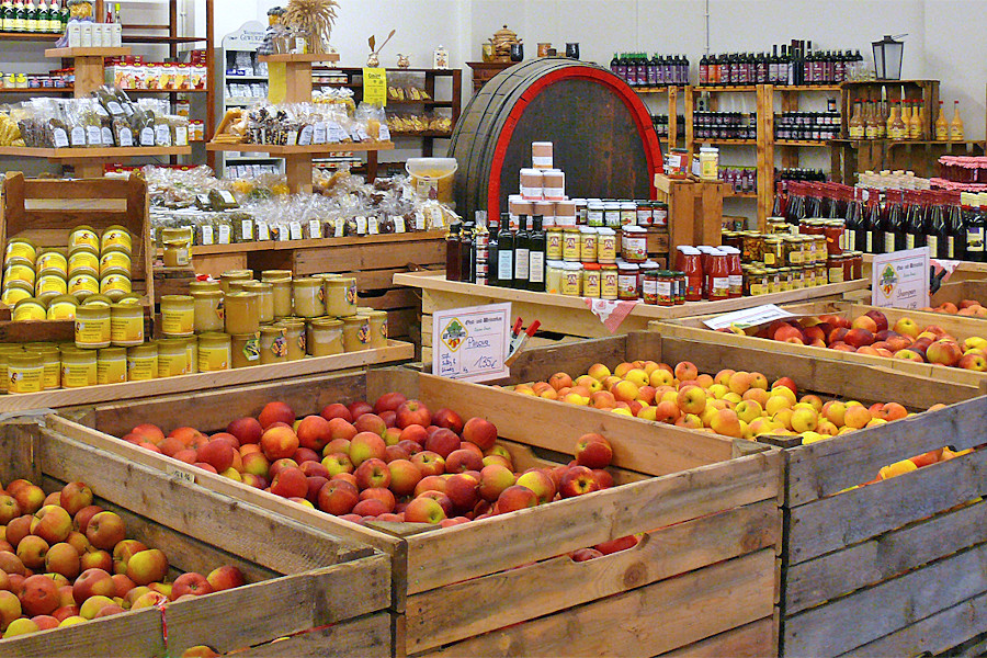 Frische Äpfel im Hofladen von Gut Pesterwitz
