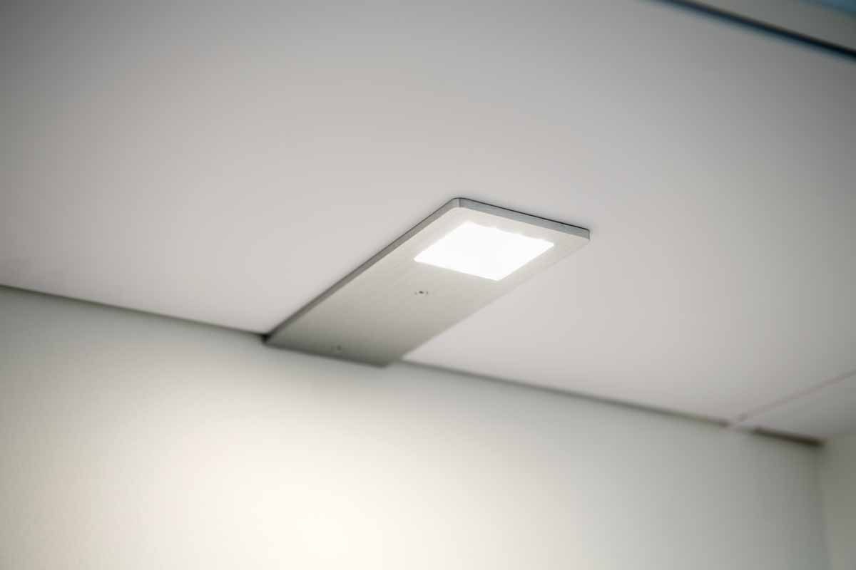 Moderne LED-Unterbauleuchten